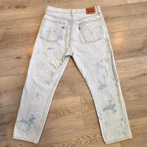 Levi's 501 Jeans Acid Wash Denim Straight Leg Women's Size 30 - Picture 2 of 8